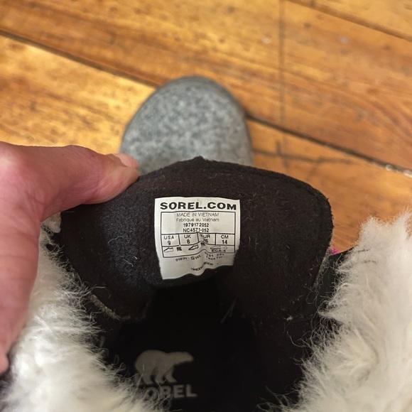 Sorel toddler Whitney boot, NWOT - Picture 6 of 6